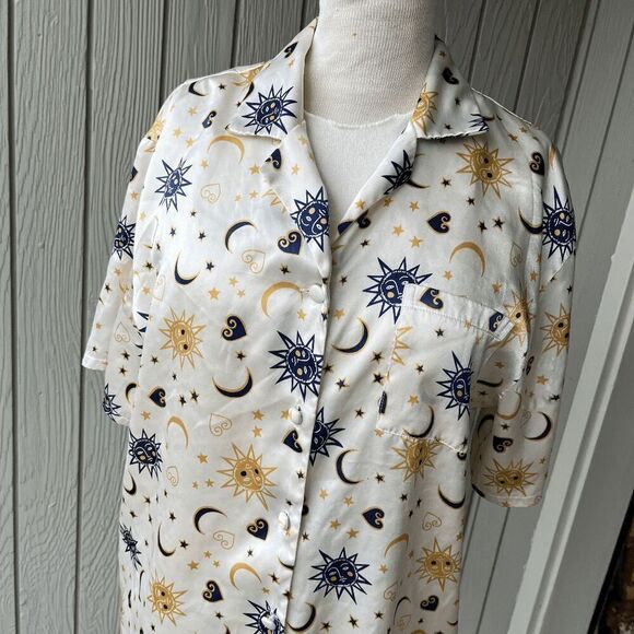 Vintage 90s Kathryn Celestial Sun Moon Print Button-Front Nightshirt Dress - Picture 8 of 11
